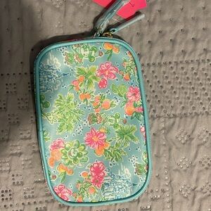 Lilly x Disney Wristlet